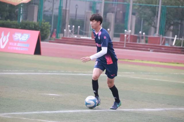 塔图姆22+9+7库里18分 凯尔特人大胜勇士40分