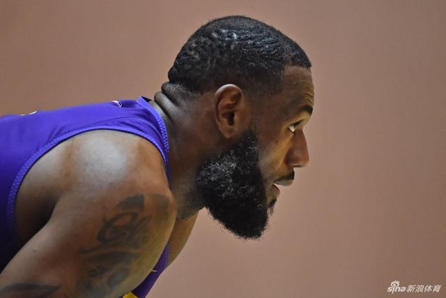 西媒：皇马球探抱怨500欧月薪太低